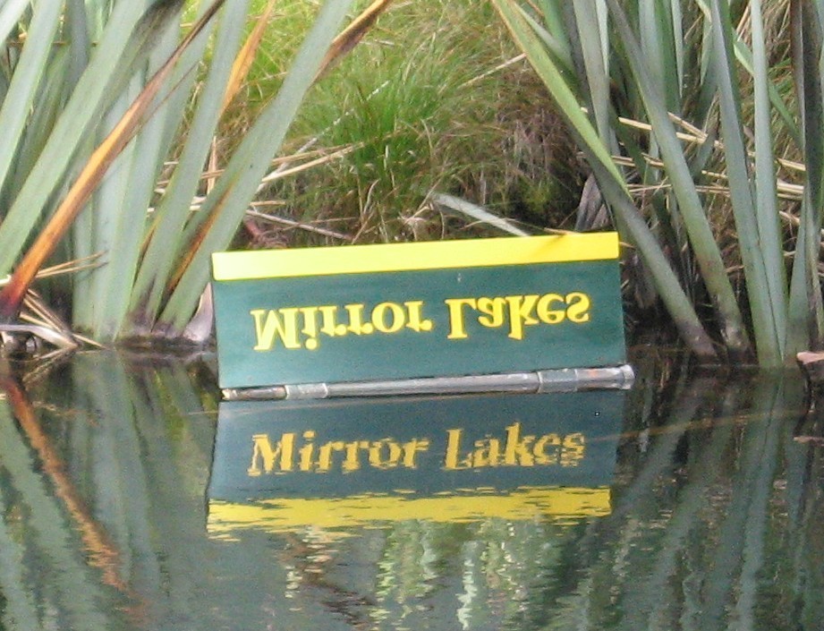 Mirror Lakes, on the way from Te Anau towards Milford Sound