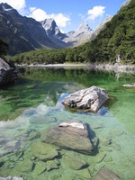 View onto Emily peak (1820m), towering above Lake McKenzie (950m)