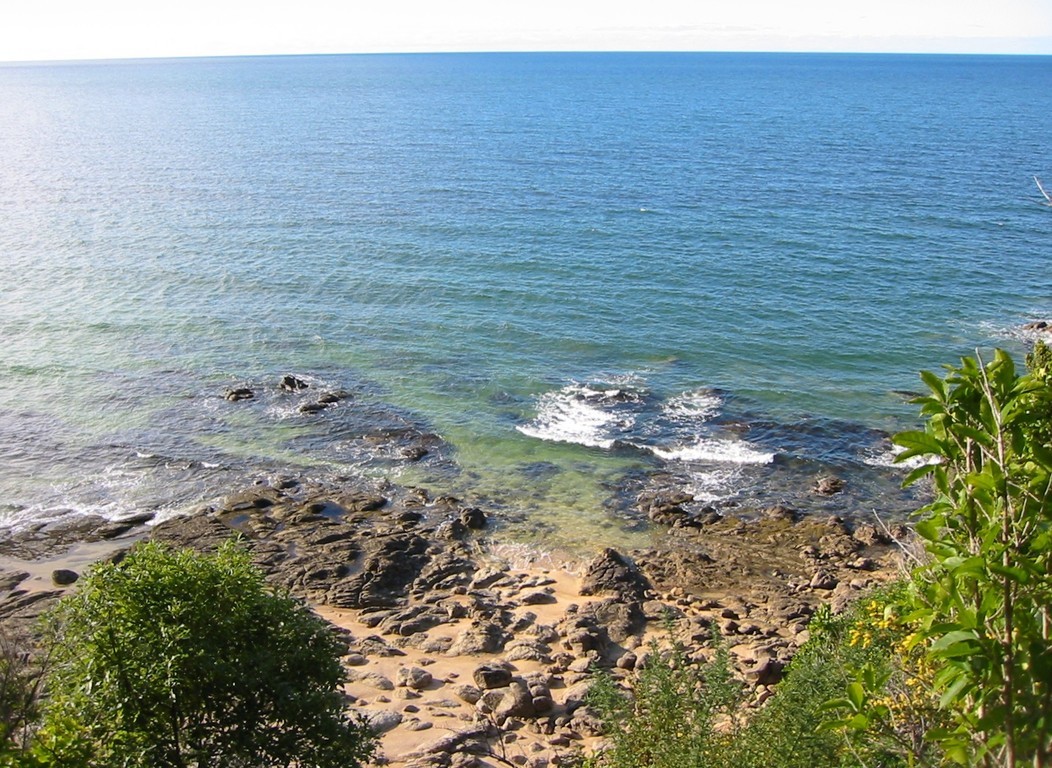 nice rocks and nice water