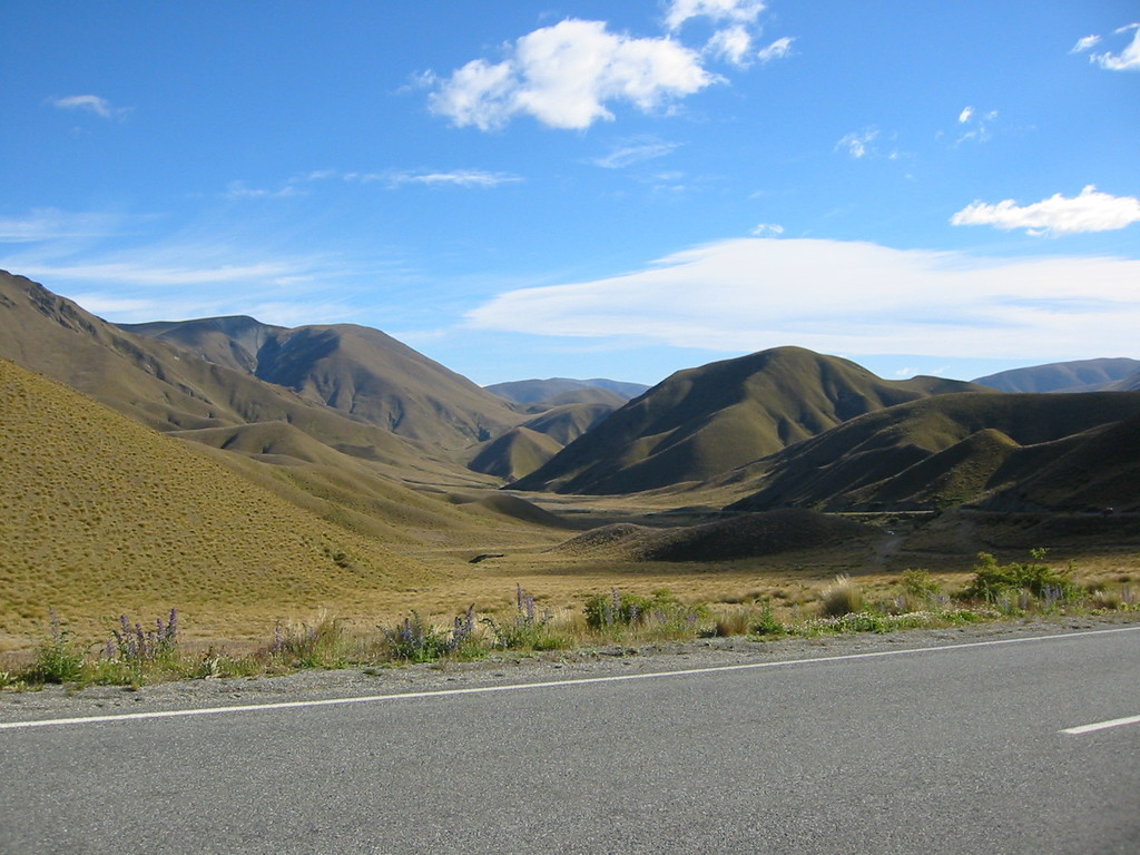 Typical Otago landscape - looks a bit like Afghanistan in a dry summer, as far as I can judge from what I saw from the plane.